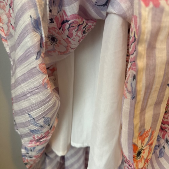 Candie’s floral striped handkerchief hem high neck dress - Picture 4 of 8